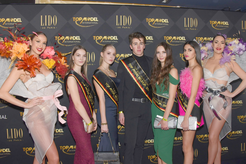 Les lauréats de 2019 Top Model Belgium (devenu Top Model International): Doriane Simon, Kelzy Salman, Marius Bourgogne, Noa Spierings et Tinne Jacobs Les lauréats de 2019 Top Model Belgium (devenu Top Model International): Doriane Simon, Kelzy Salman, Marius Bourgogne, Noa Spierings et Tinne Jacobs