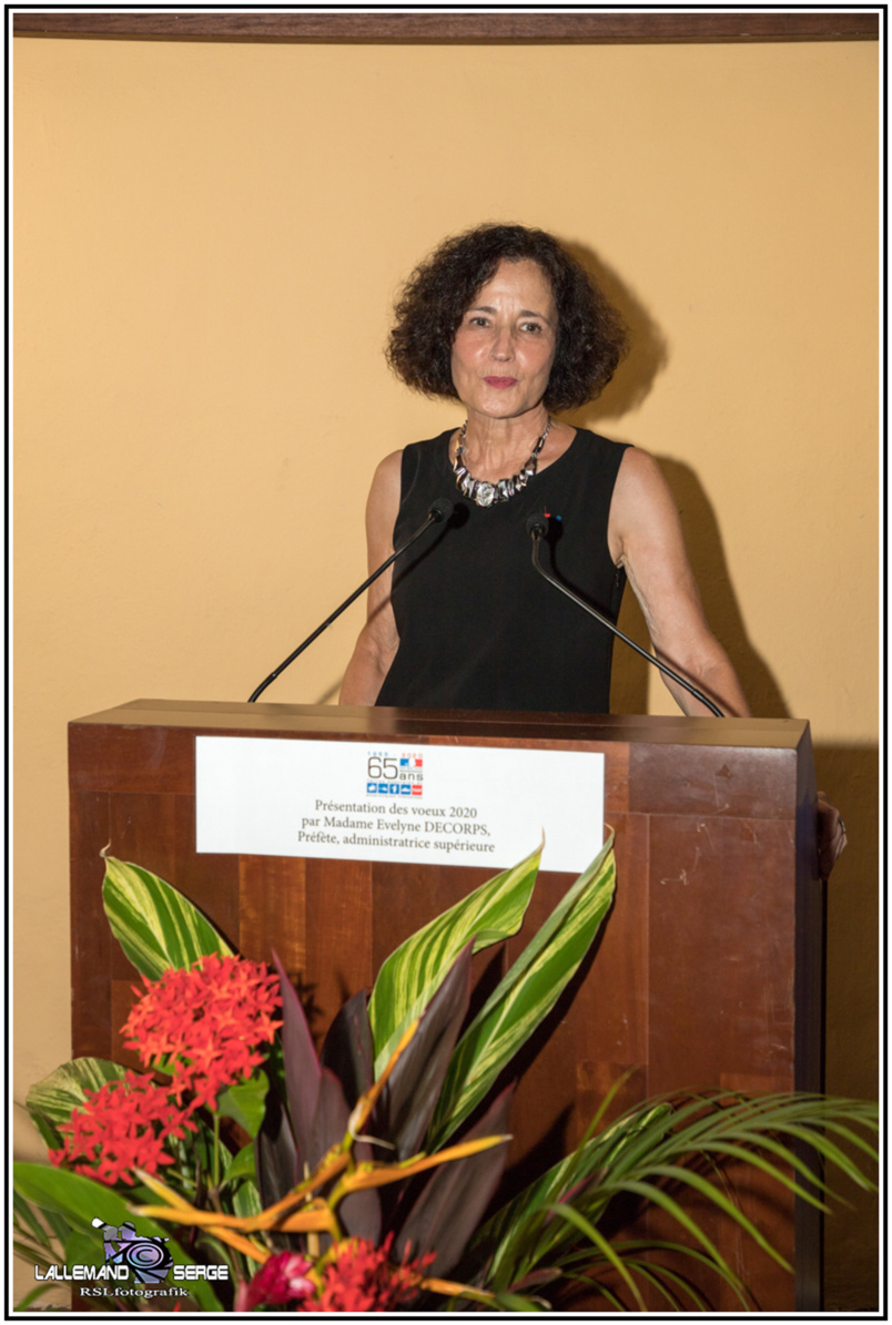 Evelyne Decorps, Préfète, administratrice supérieure des Terres Australes et Antarctiques Françaises Evelyne Decorps, Préfète, administratrice supérieure des Terres Australes et Antarctiques Françaises