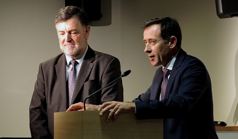 Xavier Ducept (à droite), nouveau directeur de cabinet de la Ministre des Outre-mer, est intervenu le matin même lors des voeux de la FEDOM à Paris. Ici aux côtés du président Jean-Pierre Philibert, président de la FEDOM