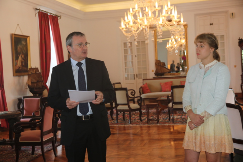 Aux côtés du Préfet, Camille Goyet, sa directrice de cabinet