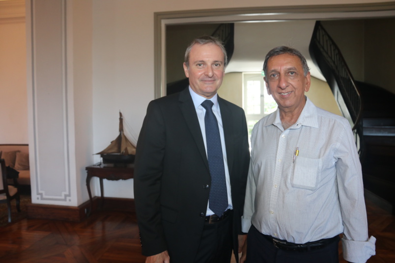 Le Préfet Jacques Billant et Aziz Patel, directeur de publication d'Exclusif Réunion