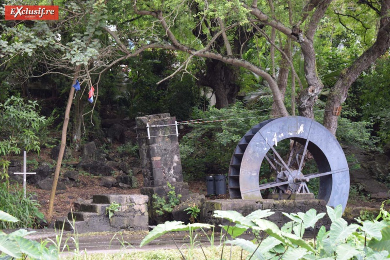 On arrive jusqu'au moulin à eau On arrive jusqu'au moulin à eau