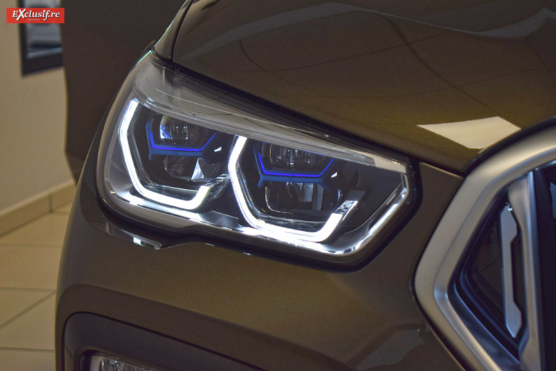 Projecteurs LED de série. Laser de portée de 300 à 500 mètres