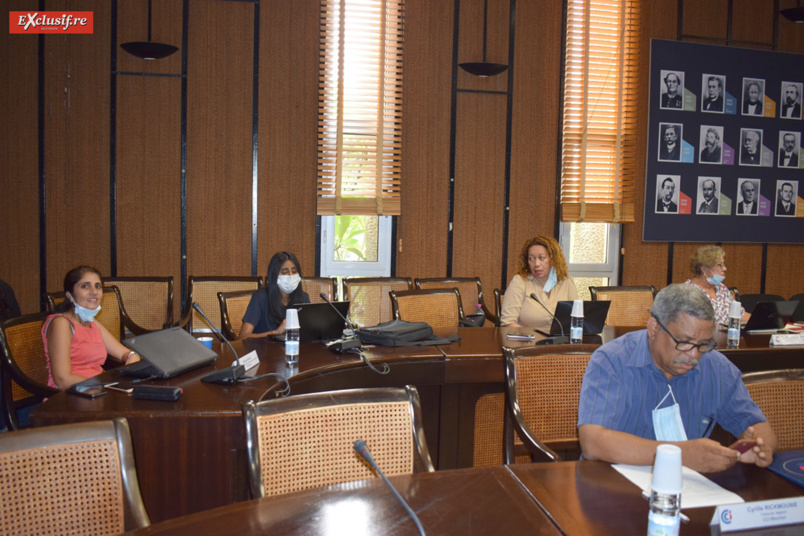 Plusieurs élus et responsables administratifs de la CCIR étaient présents... Plusieurs élus et responsables administratifs de la CCIR étaient présents...