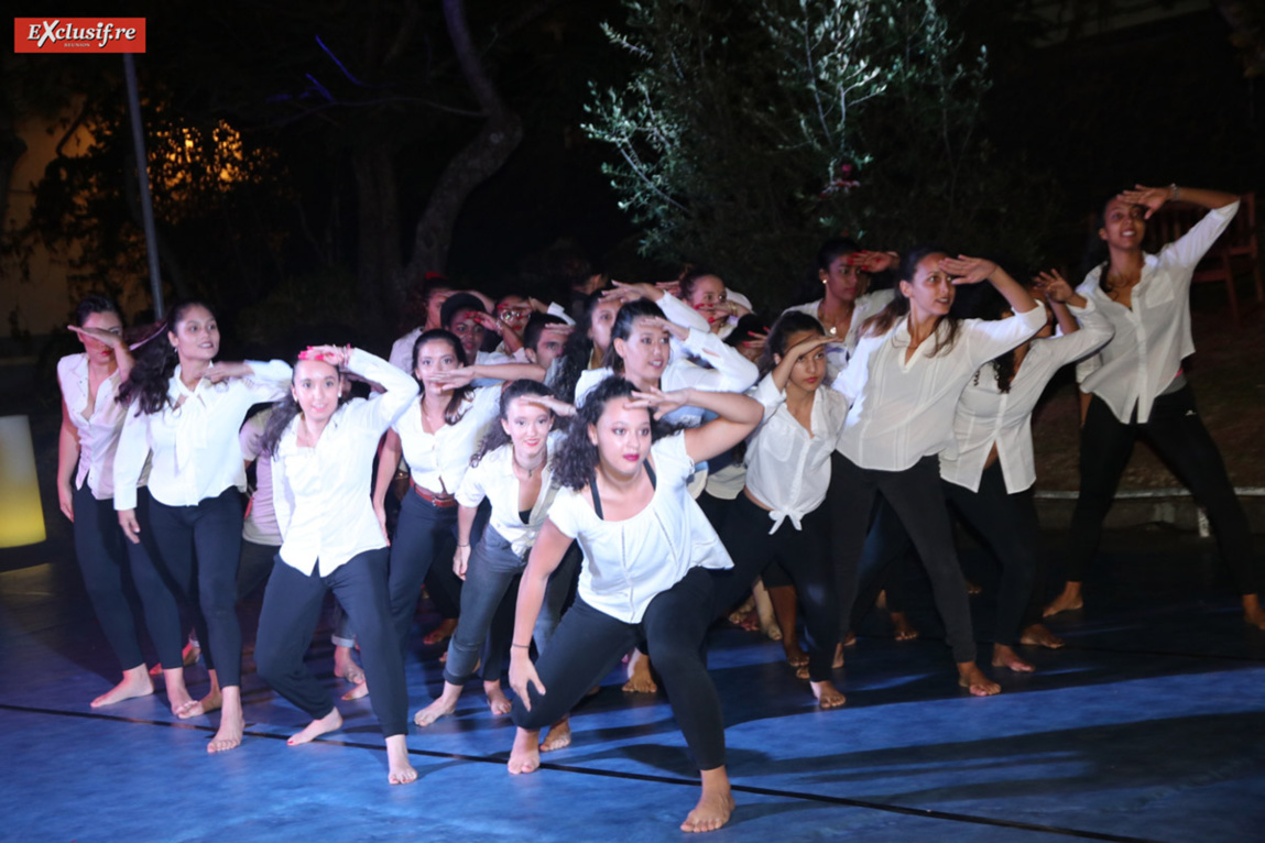 Le groupe de danse Modern'Jazz - Dominique Marceau- SUAPS (Service Universitaire des Activités Physiques et Sportives)