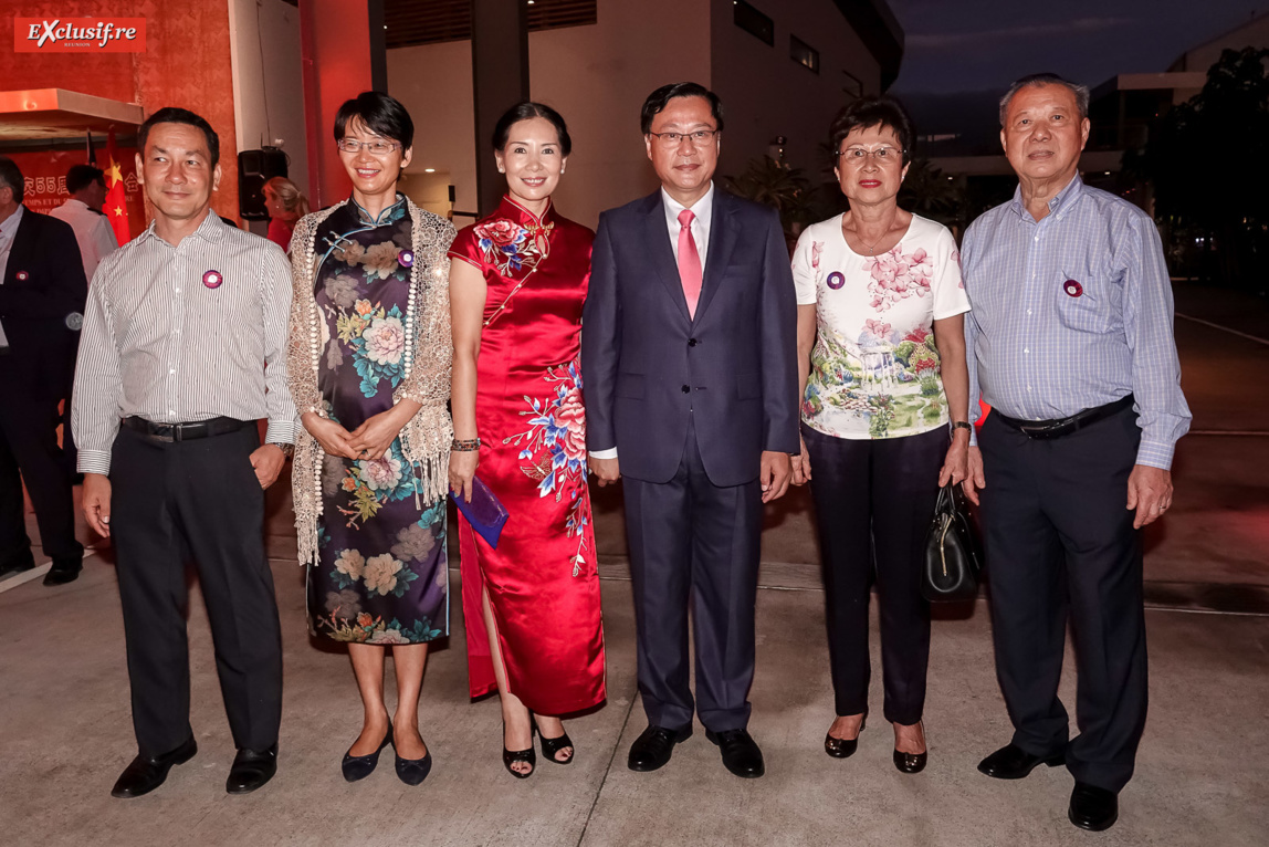 Dong Zhijiao, son époux Chen Zhihong, et le couple Allane-Allion