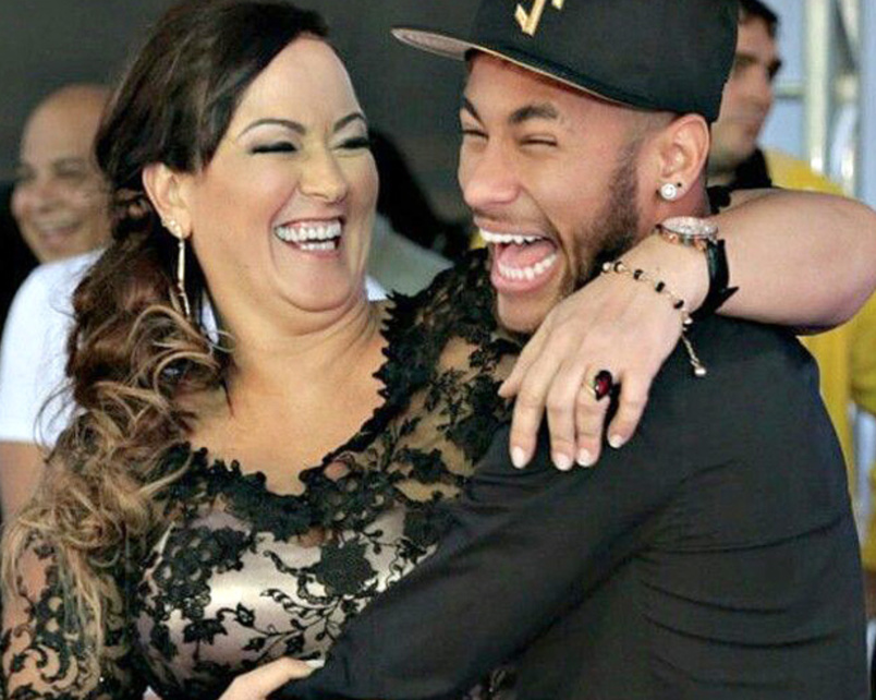Neymar et sa mère, un amour fusionnel Neymar et sa mère, un amour fusionnel