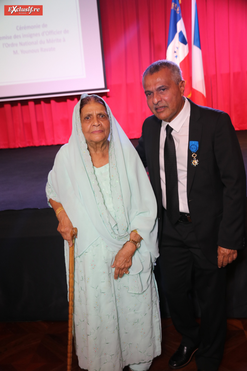Younous Ravate et sa mère Fatma