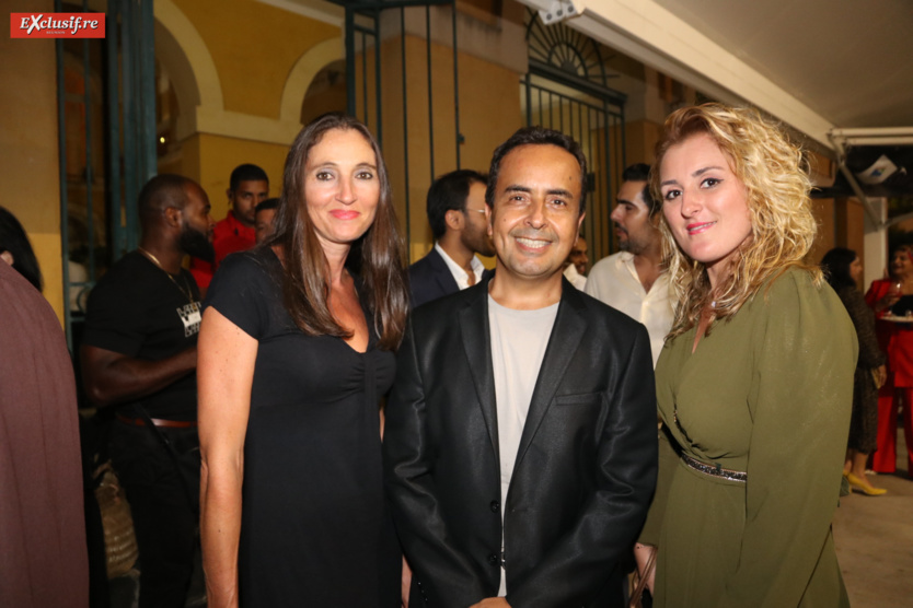 Serge Faustin de la PAF et son épouse, et Christelle Naze, du service Protocole de la Région Serge Faustin de la PAF et son épouse, et Christelle Naze, du service Protocole de la Région