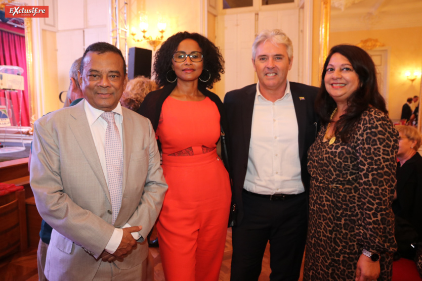 Ivan Collendavelloo, Premier Ministre adjoint de l’île Maurice, Faouzia Vitry, vice-présidente de la Région, Didier Broca, consul honoraire des Comores, et Raziah Locate