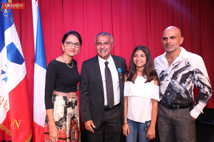Younous Ravate nommé officier dans l’Ordre National du Mérite Younous Ravate nommé officier dans l’Ordre National du Mérite