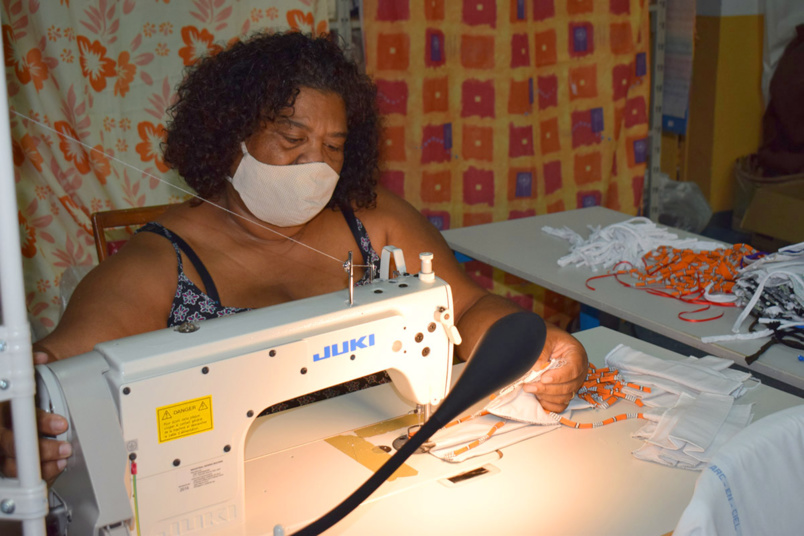 Les couturières en action... Les couturières en action...