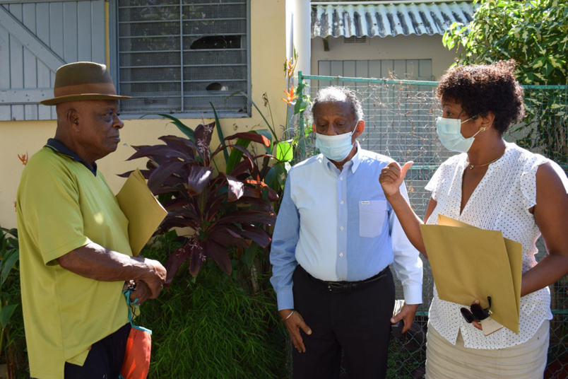 La Mairie de Saint-Denis a distribué des masques aux seniors de la ville La Mairie de Saint-Denis a distribué des masques aux seniors de la ville