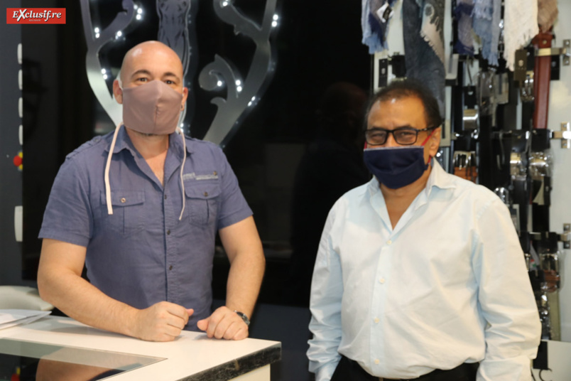 La CCIR distribue des masques aux commerçants du centre-ville de Saint-Denis La CCIR distribue des masques aux commerçants du centre-ville de Saint-Denis