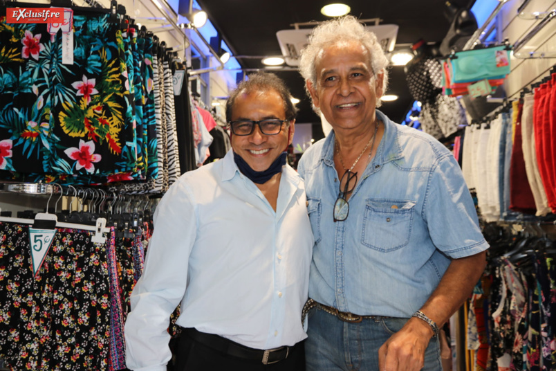 La CCIR distribue des masques aux commerçants du centre-ville de Saint-Denis La CCIR distribue des masques aux commerçants du centre-ville de Saint-Denis