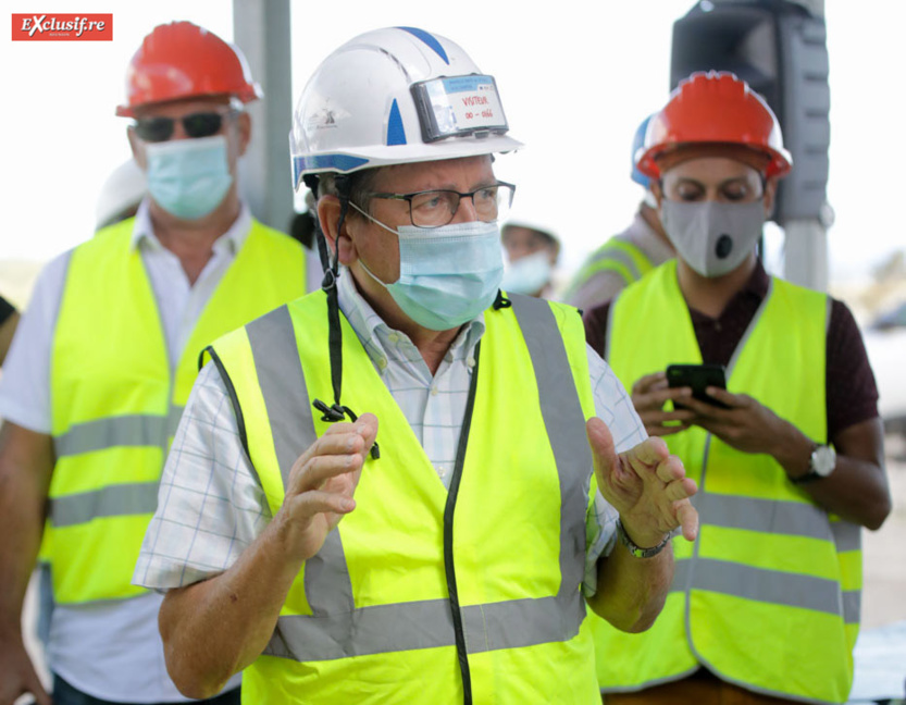 Didier Robert visite le chantier du pont de la Rivière des Galets et fait le point Didier Robert visite le chantier du pont de la Rivière des Galets et fait le point