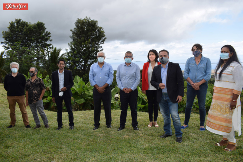 Le président Didier Robert avec quelques acteurs touristiques présents. Avec le masque, pas facile de les reconnaître!