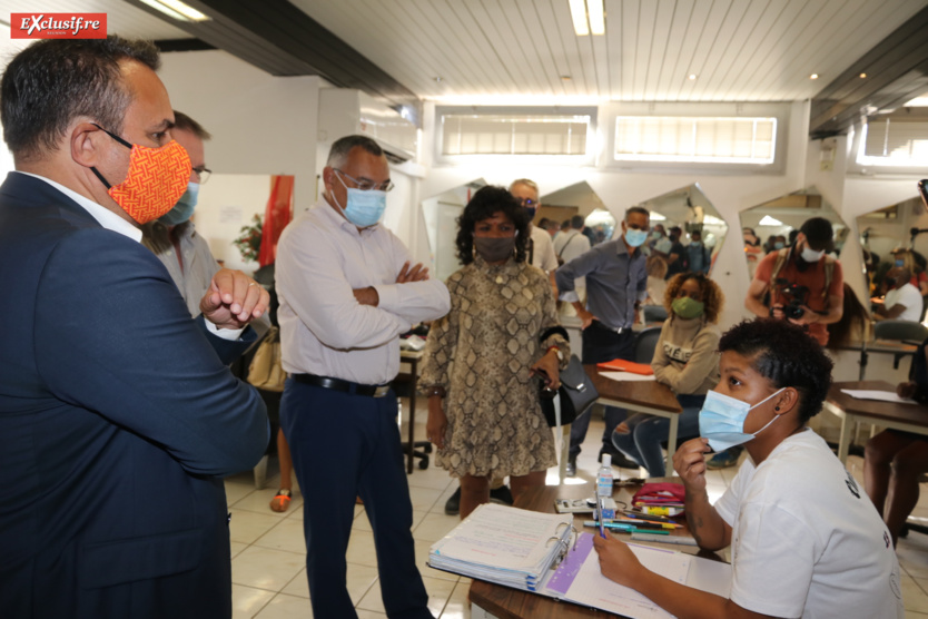 Distribution de masques aux apprentis de la Chambre des Métiers et de l'Artisanat