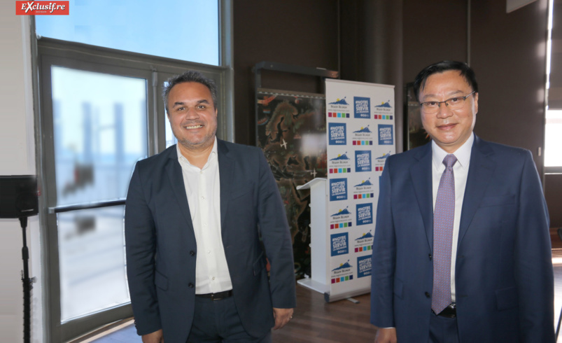 Didier Robert, président de la Région, et Zhihong Cheng, Consul Général de Chine à La Réunion