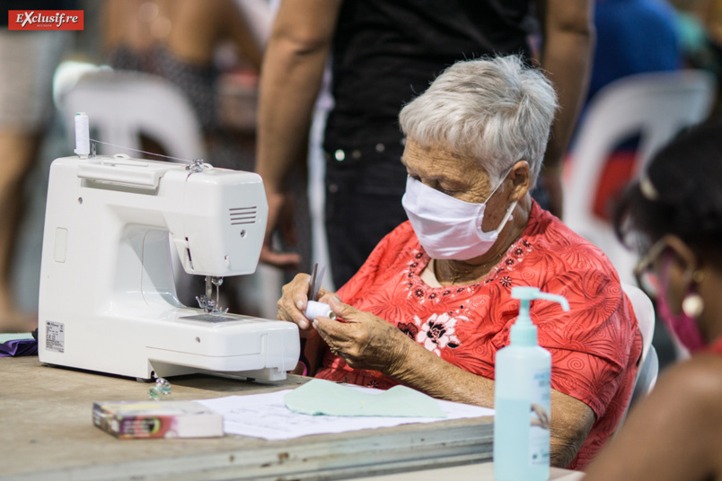 La "Nuit des Masques" à Champ Fleuri avec la Mairie de Saint-Denis: photos 