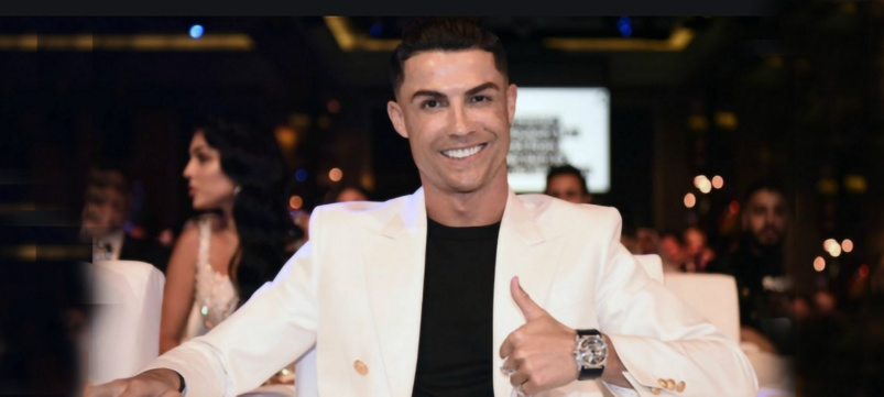 Heureux qui comme Ronaldo est devenue milliardaire en excellant dans son sport... Heureux qui comme Ronaldo est devenue milliardaire en excellant dans son sport...