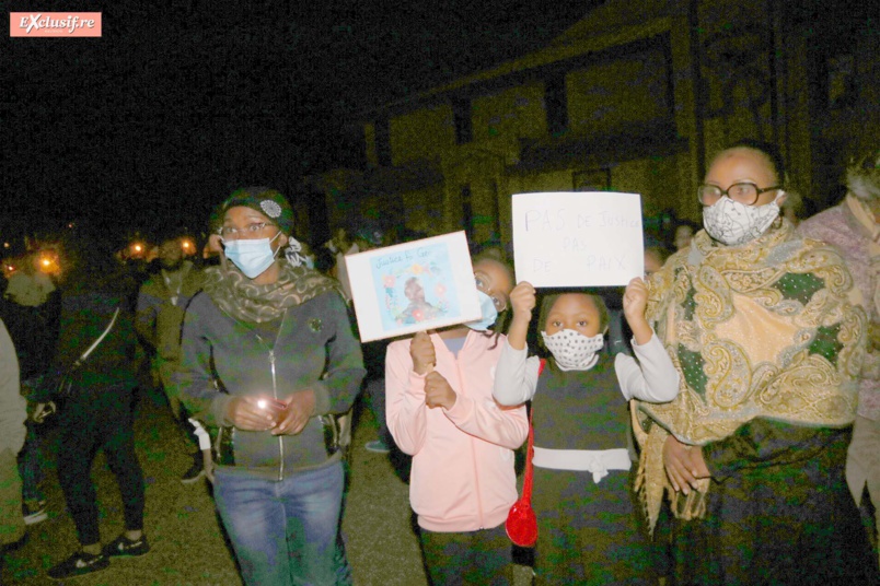 Hommage à Georges Floyd à Champ Fleuri: photos Hommage à Georges Floyd à Champ Fleuri: photos