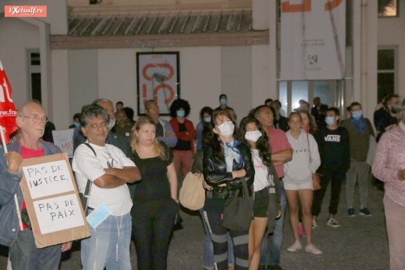 Hommage à Georges Floyd à Champ Fleuri: photos Hommage à Georges Floyd à Champ Fleuri: photos