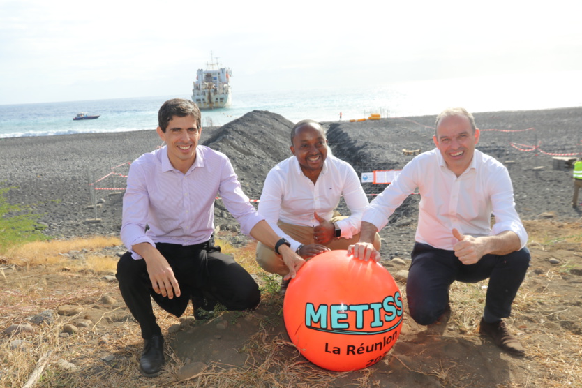 Haut débit: le câble optique Metiss opérationnel en septembre Haut débit: le câble optique Metiss opérationnel en septembre