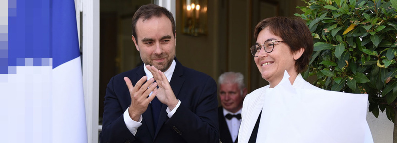 Outre-mer: passation de pouvoir entre Annick Girardin et Sébastien Lecornu