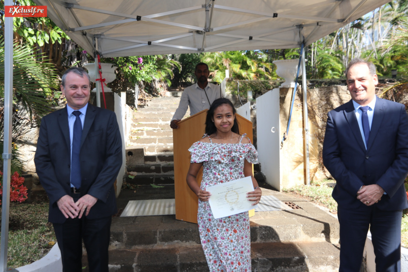 Les bacheliers 2020 les plus méritants reçus à la Préfecture: photos Les bacheliers 2020 les plus méritants reçus à la Préfecture: photos