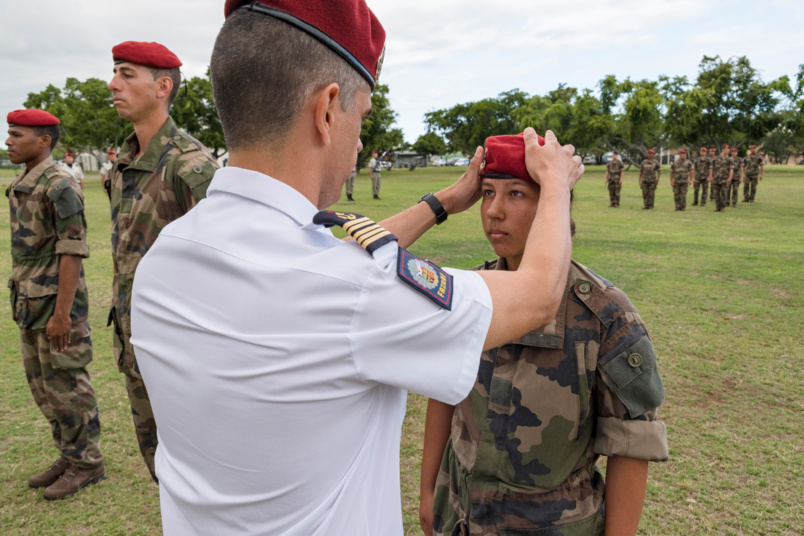 Remise du béret rouge par le colonel Geoffroy Rondet