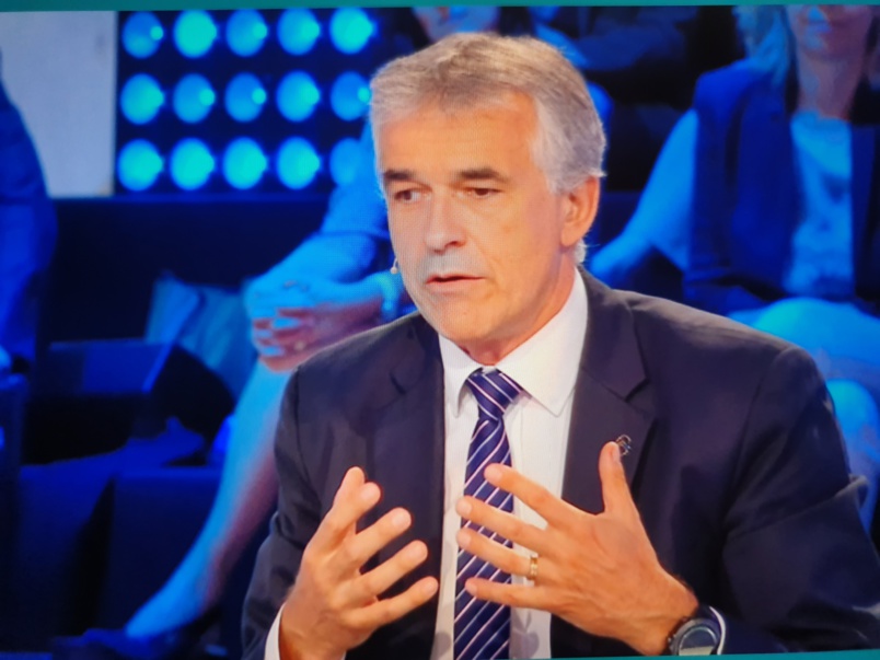 Nouvelle Citroën C4: un vrai coup de jeune ! Nouvelle Citroën C4: un vrai coup de jeune !