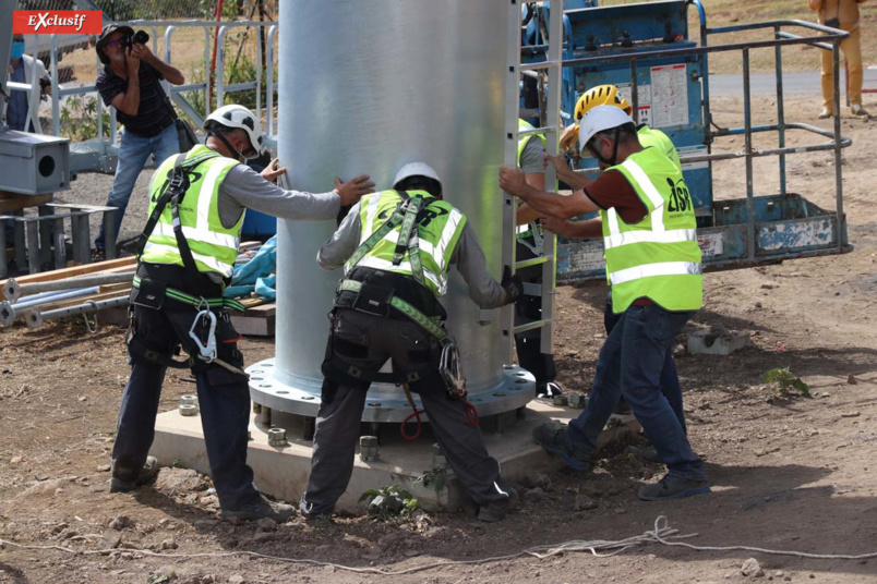Téléphérique à Saint-Denis: premier pylône posé, les travaux avancent Téléphérique à Saint-Denis: premier pylône posé, les travaux avancent