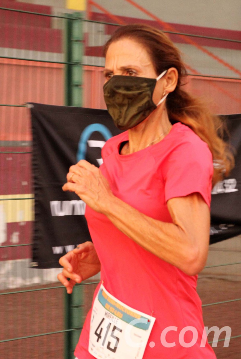 Mireille Toussaint termine ses 10 bornes en 48’ 36’’