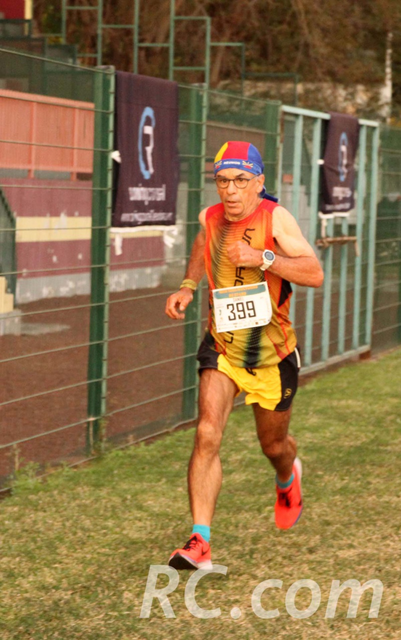 Daniel Guyot dans un sprint victorieux Daniel Guyot dans un sprint victorieux