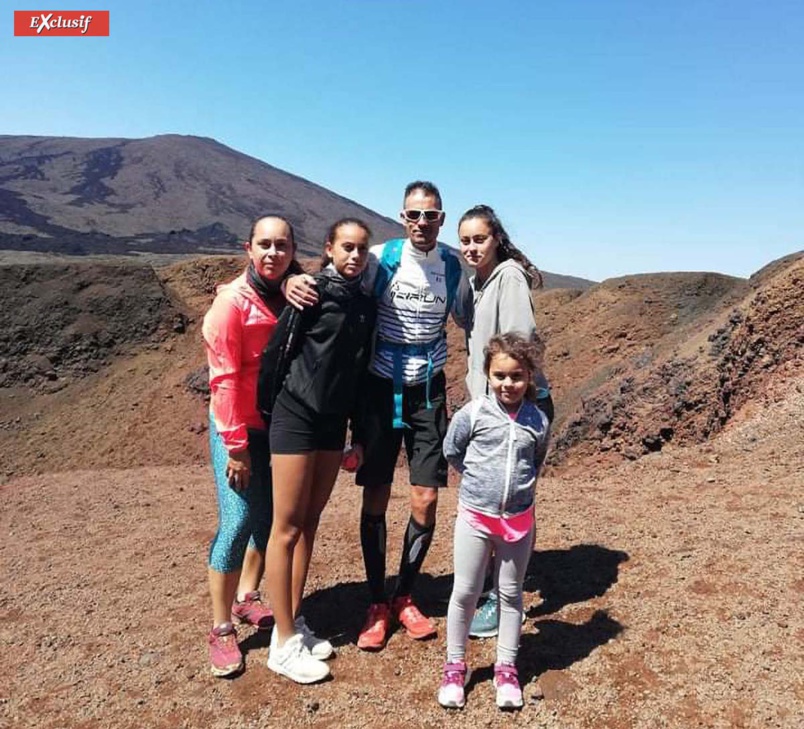 Frédéric Duchemann et sa tribu: son épouse Sophie et leurs filles Coralie, Loane et Lana