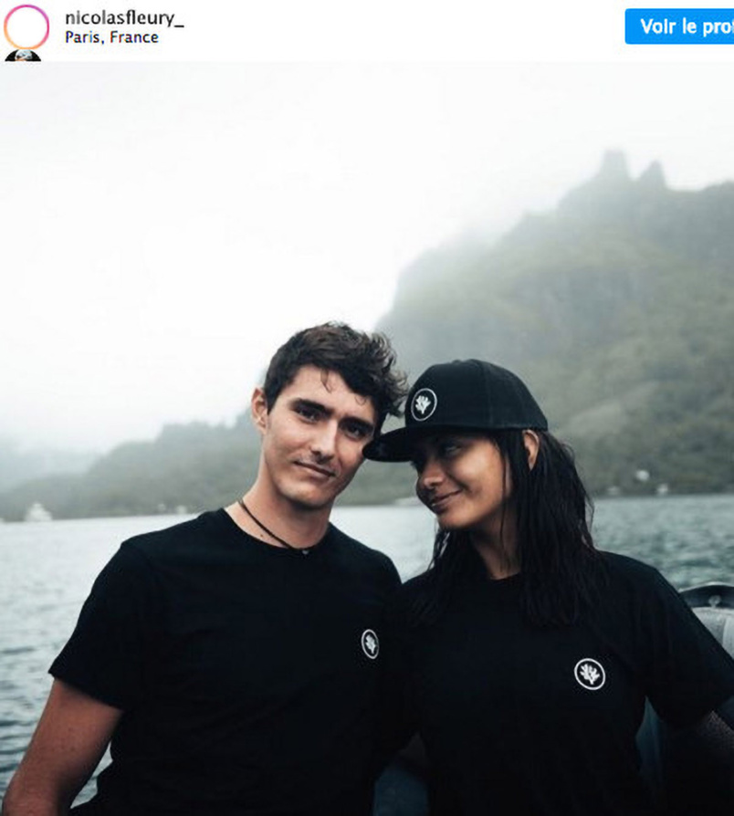 Une belle complicité entre les amoureux Une belle complicité entre les amoureux