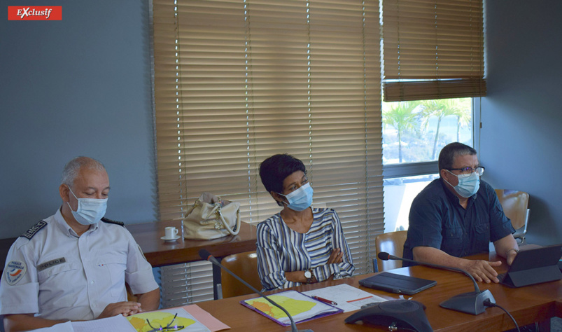 "Nous devons anticiper et prendre de l'avance sur le virus" dit Ericka Bareigts "Nous devons anticiper et prendre de l'avance sur le virus" dit Ericka Bareigts