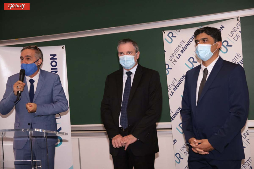 Thierry Malbert, responsable pédagogique de la formation et des stagiaires du diplôme universitaire, Jacques Billant, Préfet de La Réunion, et Frédéric Miranville, président de l'Université de La Réunion Thierry Malbert, responsable pédagogique de la formation et des stagiaires du diplôme universitaire, Jacques Billant, Préfet de La Réunion, et Frédéric Miranville, président de l'Université de La Réunion