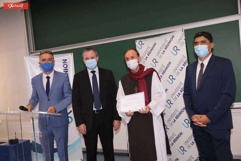 "République et Religions": 10 diplômés à l'Université de La Réunion "République et Religions": 10 diplômés à l'Université de La Réunion