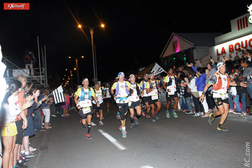 L'image de liesse populaire sur le front de mer de Saint-Pierre... ce sera pour 2021 espérons-le! L'image de liesse populaire sur le front de mer de Saint-Pierre... ce sera pour 2021 espérons-le!