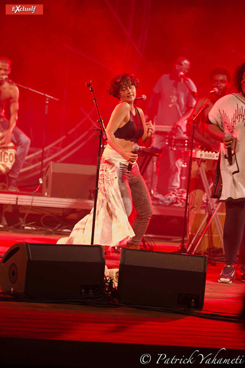 Anne O'aro dans ses oeuvres... Anne O'aro dans ses oeuvres...