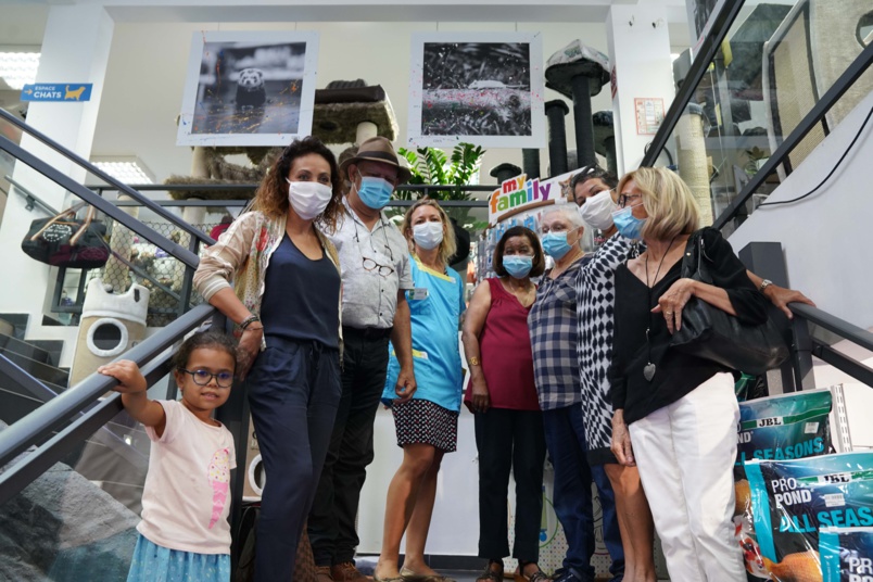 Avec les membres de l'association Ti Prince Marmailles présidée par Jacqueline Bourgeat Avec les membres de l'association Ti Prince Marmailles présidée par Jacqueline Bourgeat