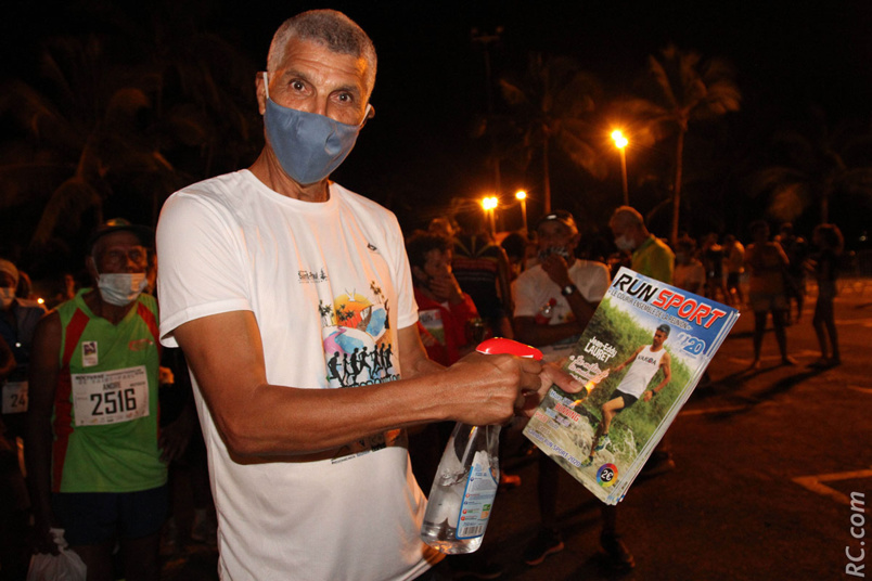 Lavage des mains mais aussi des magazines…