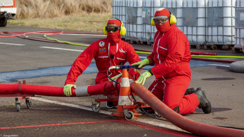 Remplissage du bombardier avant son décollage Remplissage du bombardier avant son décollage
