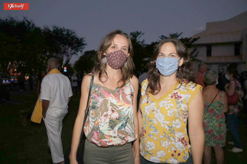 Hommage au professeur décapité sur le Parvis des Droit de l'Homme Hommage au professeur décapité sur le Parvis des Droit de l'Homme