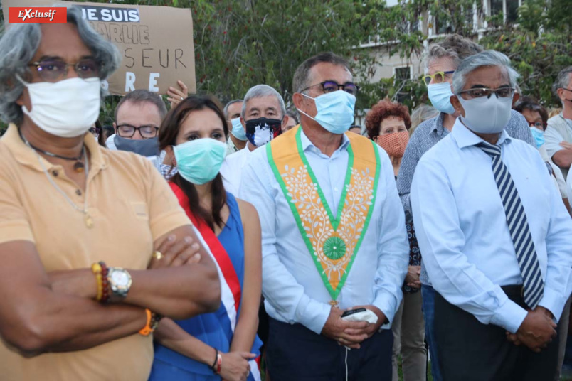 Hommage au professeur décapité sur le Parvis des Droit de l'Homme Hommage au professeur décapité sur le Parvis des Droit de l'Homme