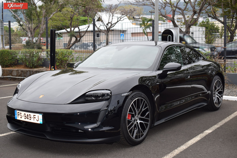 Taycan, la première Porsche électrique d'une longue série à venir...