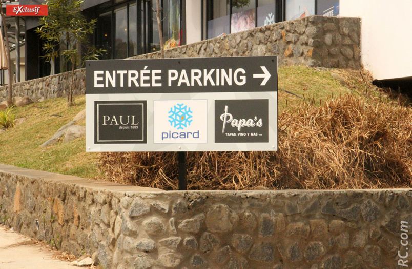 Pas de souci, le parking est au sous-sol... Pas de souci, le parking est au sous-sol...