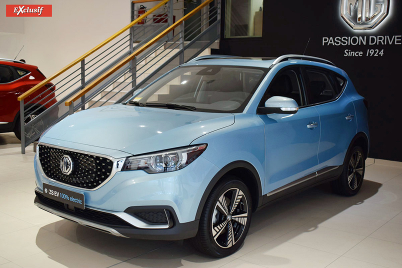 Disponible en 5 coloris Disponible en 5 coloris